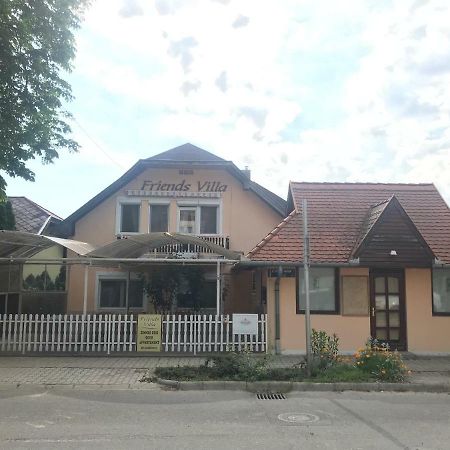 Friends Villa Apartments Hévíz Eksteriør billede