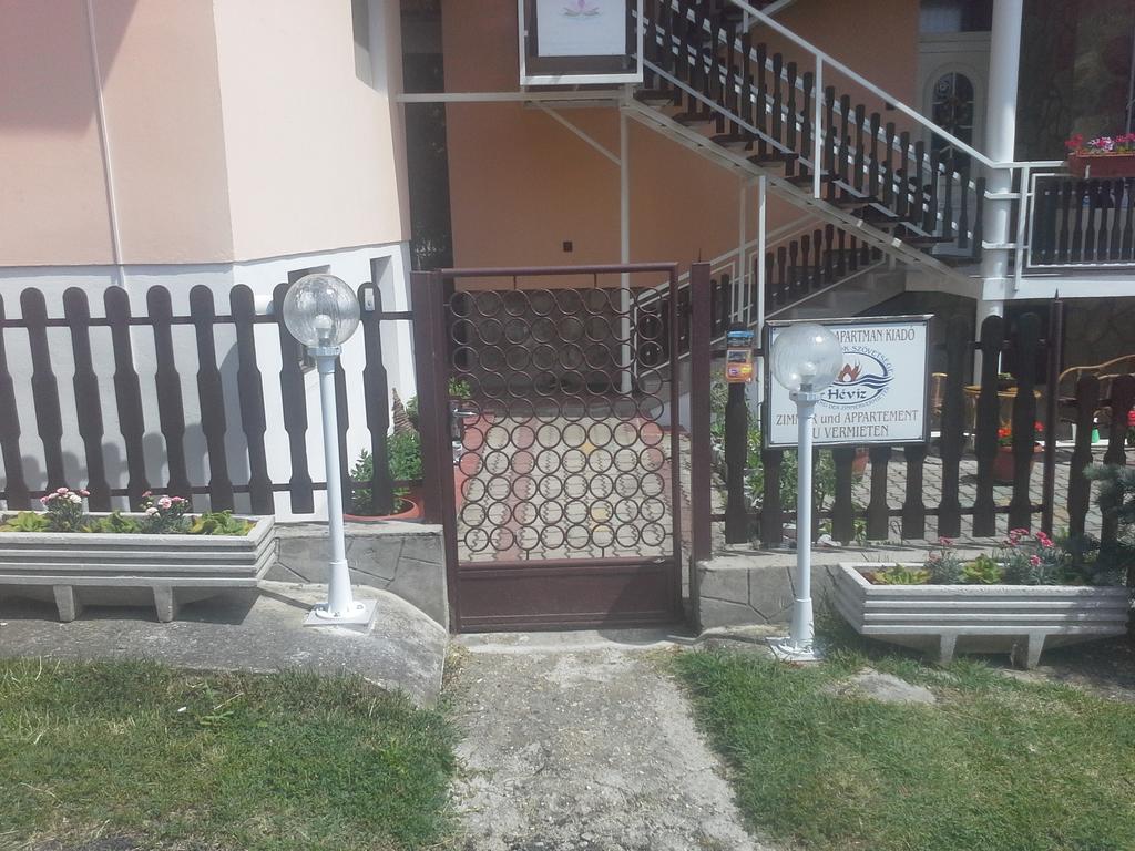 Friends Villa Apartments Hévíz Eksteriør billede