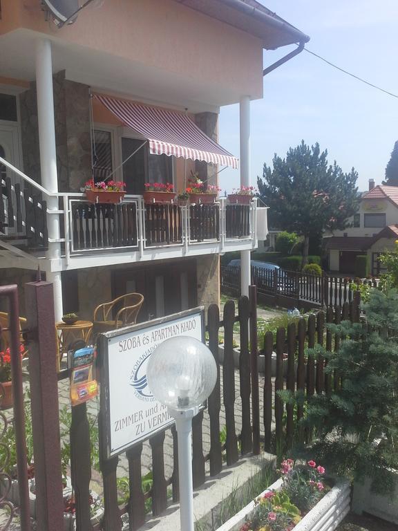 Friends Villa Apartments Hévíz Eksteriør billede