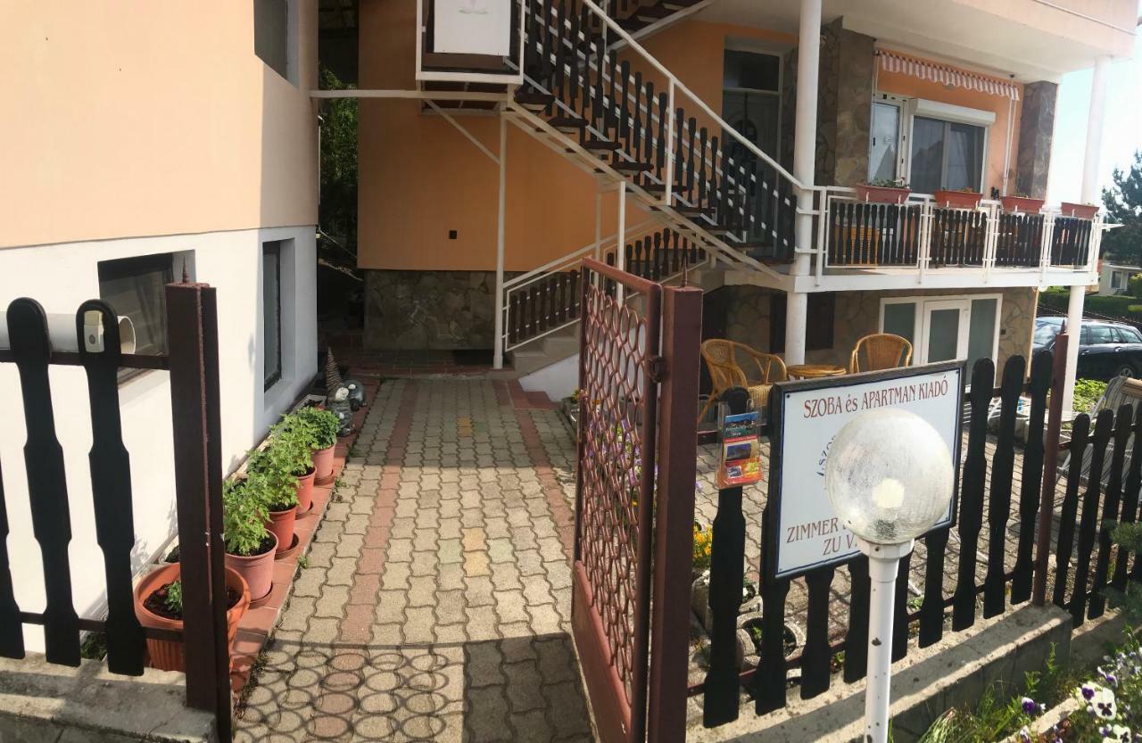 Friends Villa Apartments Hévíz Eksteriør billede